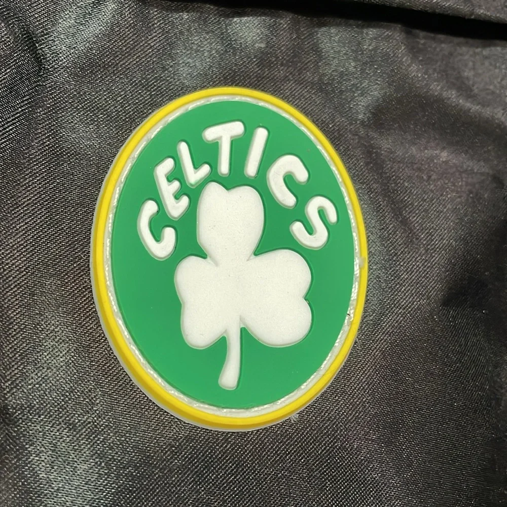 🎄Mitchelle & Ness Boston Celtics NBA Satin Duffel Bag.🎁